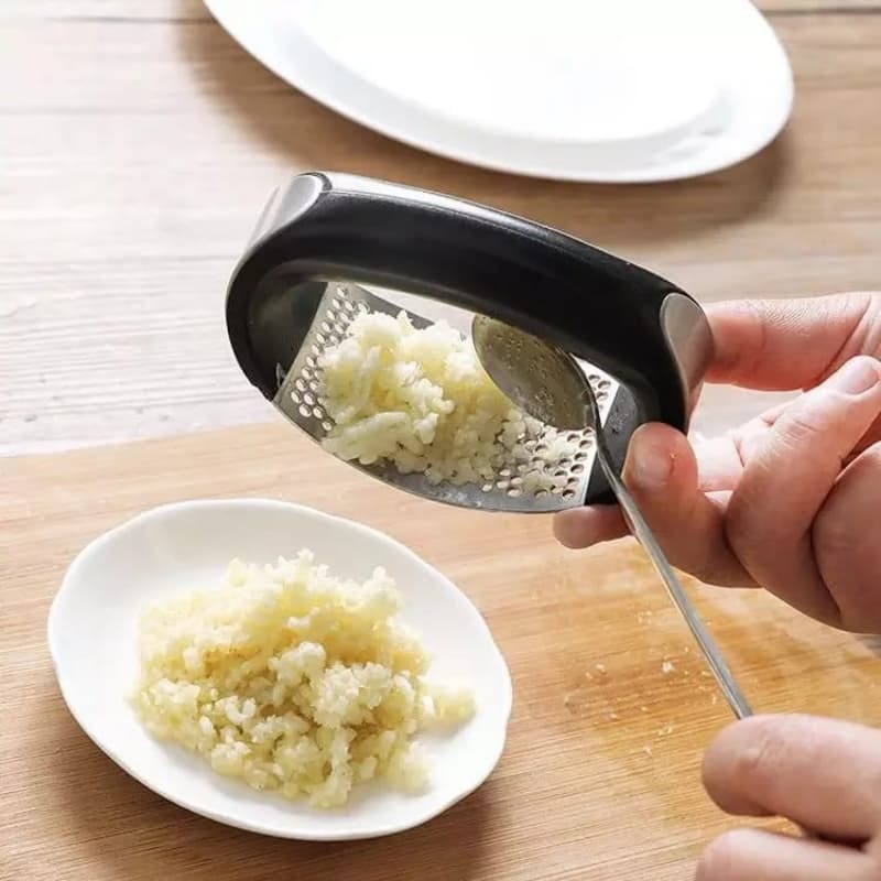 1pcs Stainless Steel Garlic Press Manual Garlic Mincer Chopping Garlic Tool